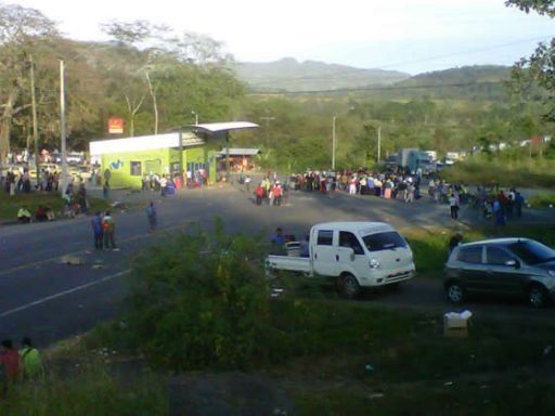 Indígenas se retiran de las calles tras 53 días de protestas