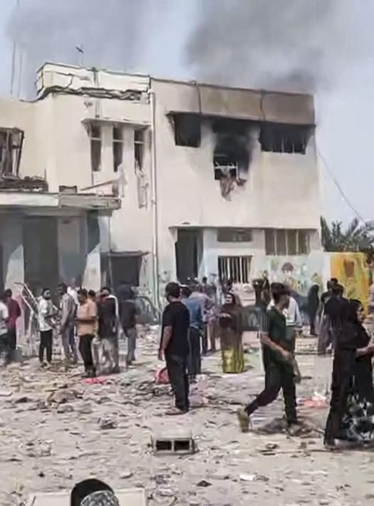 Ataque israelí en una escuela de niñas en Irán. Ataque israelí en una escuela de niñas en Irán.