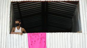 Después de un lento y criticado inicio a la campaña de vacunación, alrededor del 35% de la población ya cuenta con al menos una dosis y el 12% está completamente inoculado.&nbsp;