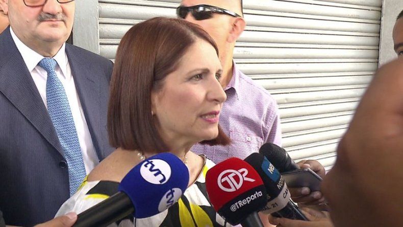 Marta de Martinelli acude a citación por Caso Blue Apple