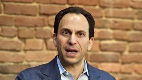 Craig Greenberg, está corriendo como candidato demócrata por la alcaldía de Lousiville en Kentucky.