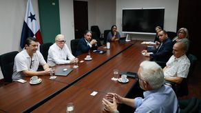 Ministro de Comercio se reúne con empresas para desarrollar proyectos empresariales en tecnología