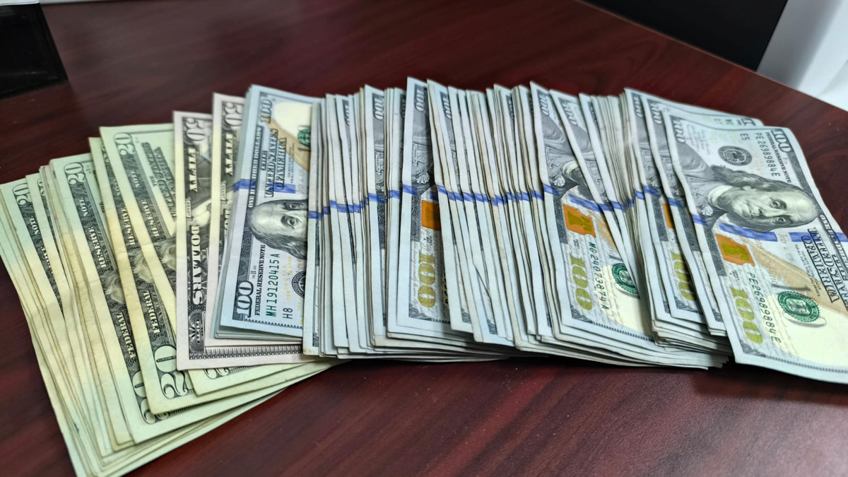 Aduanas retiene $11,460 a pasajera en el Aeropuerto de Tocumen Aduanas retiene $11,460 a pasajera en el Aeropuerto de Tocumen