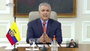 Duque anuncia revisión de reforma tributaria tras masivas protestas en Colombia