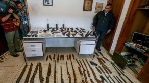 Gobierno incauta lote de armas supuestamente vinculadas a planes de oposición