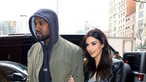 Kanye West disfruta malcriando a Kim Kardashian