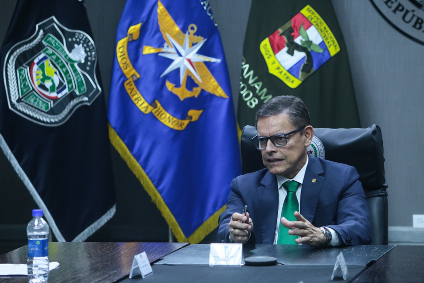 MINSEG y delegación Militar de EE.UU.