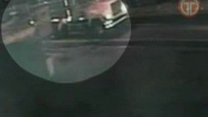 Ladrones en volquete hurtan tapas de alcantarillas