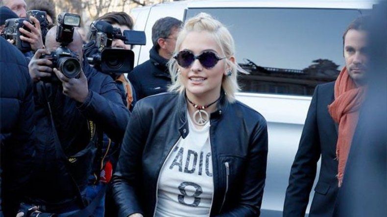 Paris Jackson advierte sobre los peligros de la serie Por 13 Razones