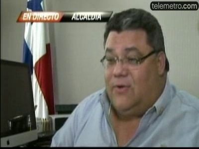 No he renunciado... estoy trabajando dijo Vallarino