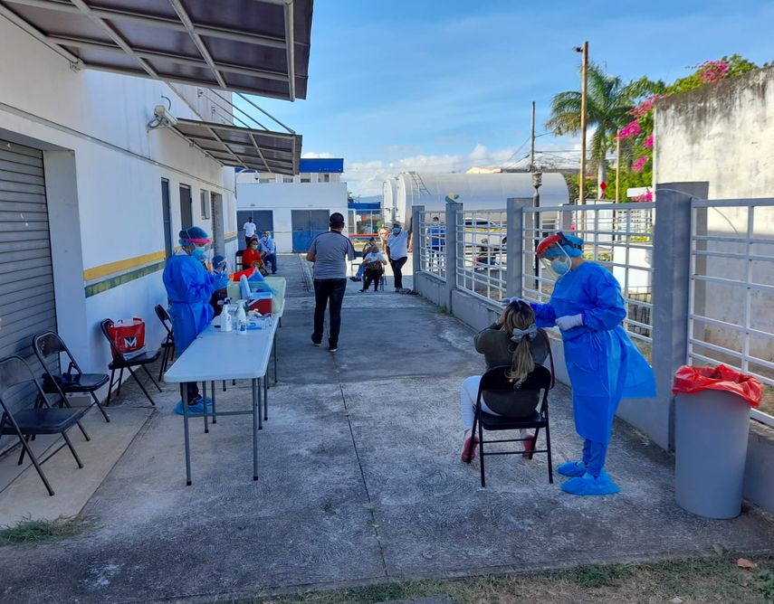 Jornadas de toma de hisopado para detectar casos positivos de covid-19.