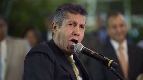 Candidato Falcón promete liberar a López y opositores presos en Venezuela
