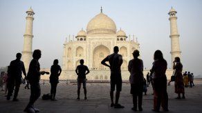 Corte india fustiga al gobierno por descuidar el Taj Mahal