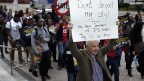 Demoras en papeleo ponen trabas a haitianos
