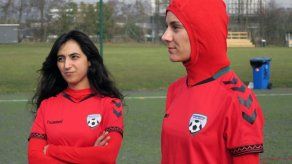 Selección de fútbol de Afganistán tiene camisetas con hiyab