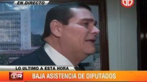 Ante baja asistencia de diputados