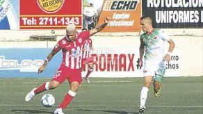 Ronaldo Dinolis con asistencia y gol para Santos en Costa Rica