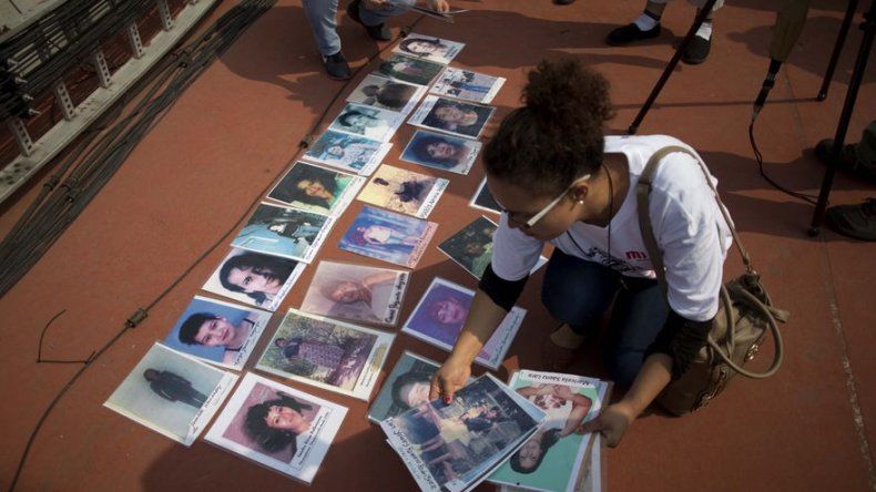 Abrirán refugios para niños migrantes en Texas y California