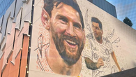 Lionel Messi llega a Miami para unirse al Inter de la MLS Lionel Messi llega a Miami para unirse al Inter de la MLS