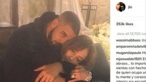 Jennifer Lopez publica una foto abrazada a Drake en Instagram