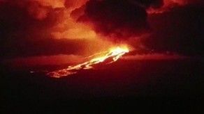 Volcán entra en erupción después de 33 años