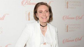 El novio de la actriz Lena Dunham le regala un anillo en su aniversario