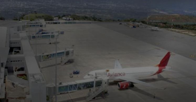 Avión de Avianca aterriza en Isla Terceira por emergencia médica de pasajero