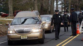 Whitney Houston es enterrada en ceremonia privada en Nueva Jersey