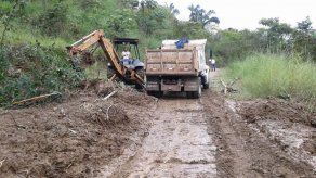 Realizan trabajos tras derrumbe en Herrera