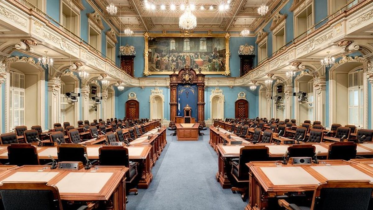 EL CRUCIFIJO DE LA ASAMBLEA NACIONAL