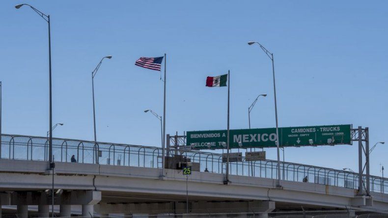 Dimite el responsable de Protección Fronteriza de EEUU