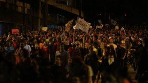 Miles protestan en Brasil contra el golpe de Temer