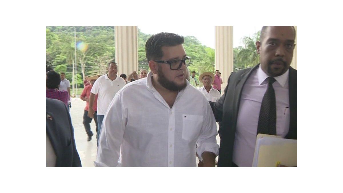 Presentan demanda de impugnación contra la diputada reelecta Yanibel Ábrego