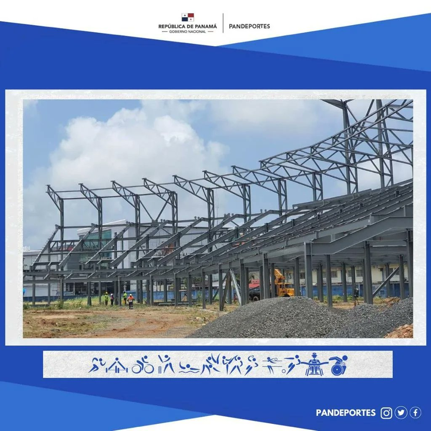 Parte de la construcción del Estadio Roberto Mariano Bula.