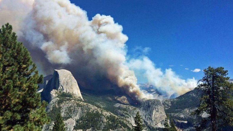 Clima ayudará a sofocar incendio en Yosemite