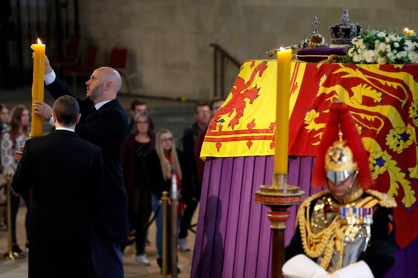 Gran Bretaña se estaba preparando el domingo para el trascendental funeral de estado de la reina Isabel II.