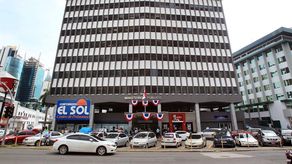 La denuncia fue interpuesta ante la Fiscalía Anticorrupción del Ministerio Público, ubicada en el edificio Avesa.