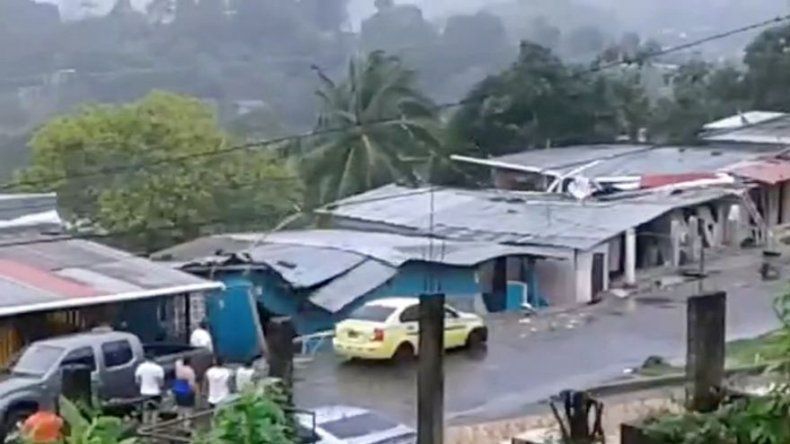 Varias casas afectadas por derrumbe en Nueva Libia