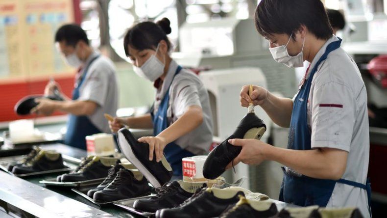 Índice de manufactura chino cae a mínimo de 6,5 años