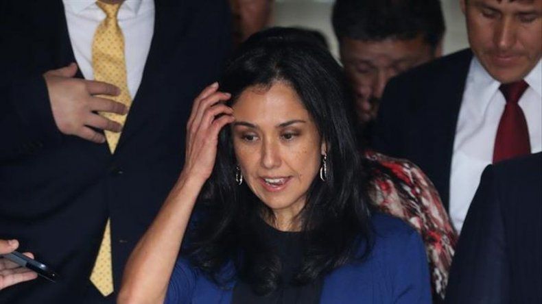 Perú: justicia evalúa impedir salir del país a primera dama, acusada de lavado de activos