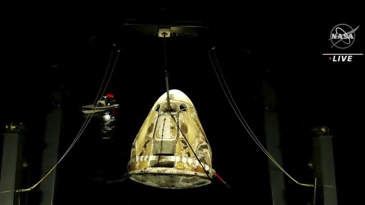 NASA esperaba recibirlos en Houston en las próximas horas.