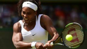 Serena Williams inicia su conquista del Grand Slam arrollando a Gasparyan