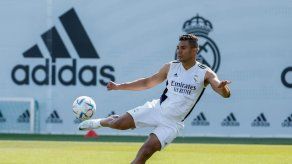 Manchester United y Chelsea quieren a Casemiro del Real Madrid.