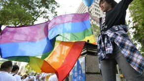 Protestas retrasan revisión legislativa del matrimonio homosexual en Taiwán