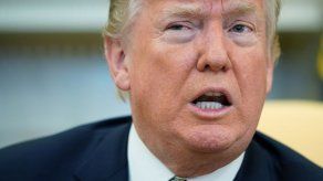 Trump vuelve a atacar investigación sobre las elecciones y Rusia