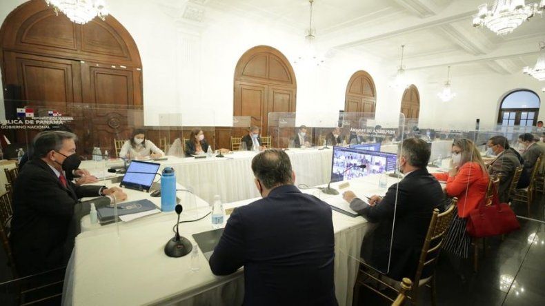 Gabinete aprueba B/.255 millones más para vale digital y bono solidario