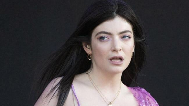 Lorde aplaza el lanzamiento de su próximo disco tras la muerte de su perro