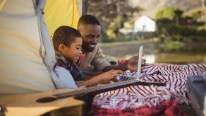 Temas musicales para dedicar en el Día del Padre