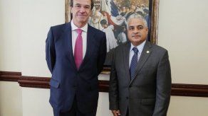 El secretario general del Poder Judicial de España visita el Supremo panameño