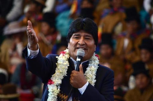 Evo Morales está dolido porque perforaron su pasaporte como un colador
